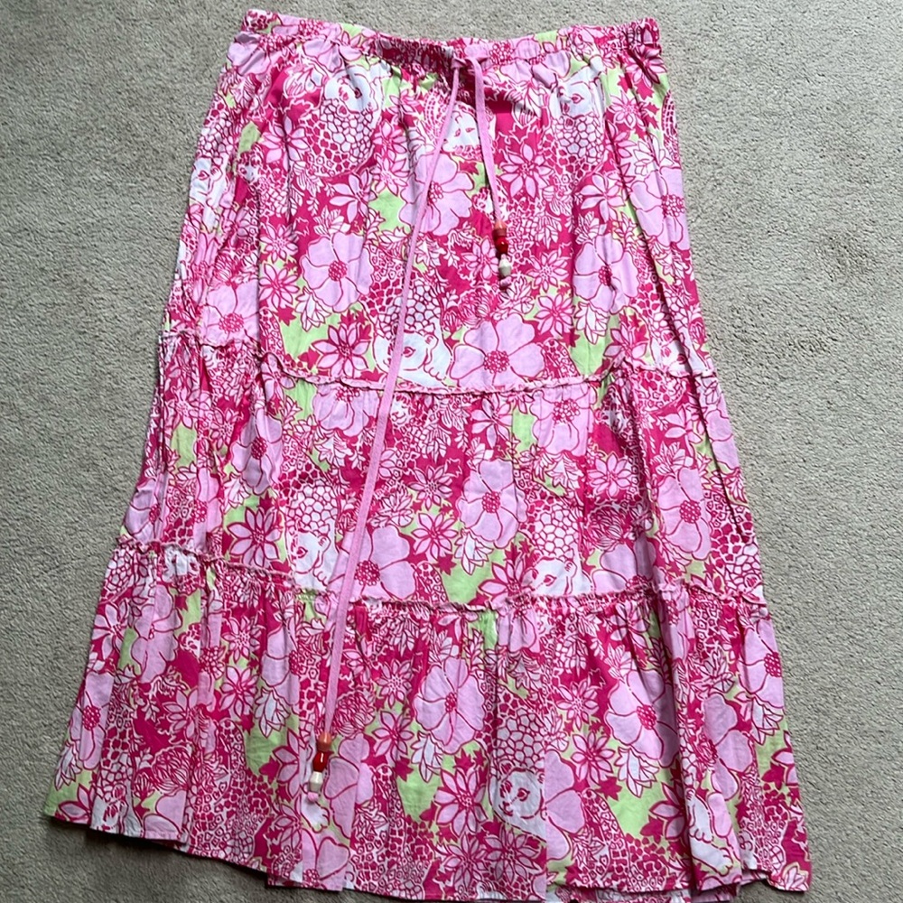 Large Lilly Pulitzer skirt